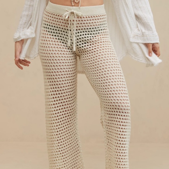 aerie Pants - NWT Aerie Crochet Vacay Pant size M
